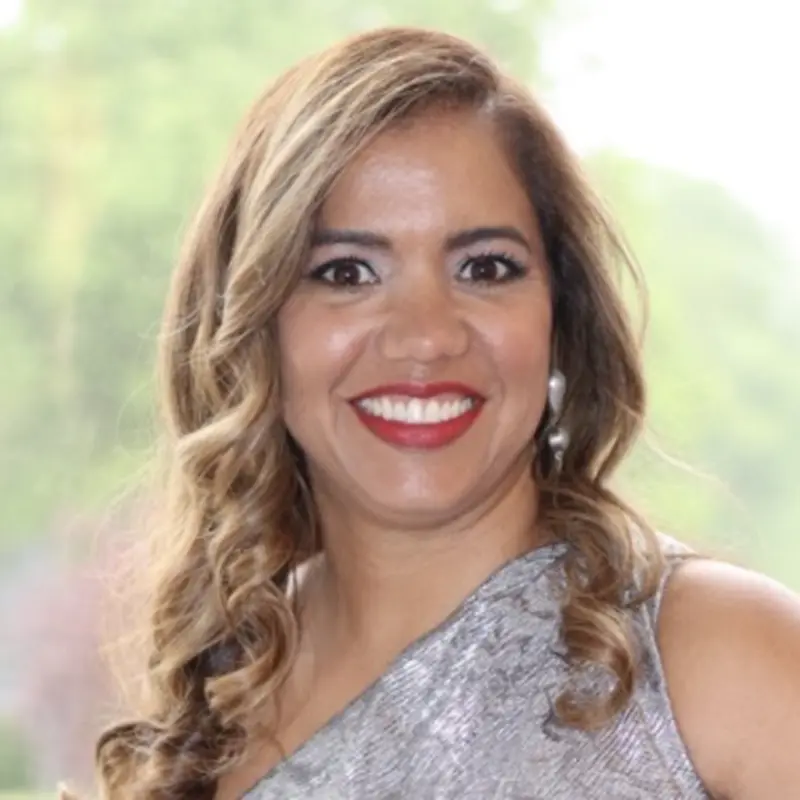 Joanne Leon